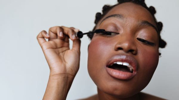 Steps Makeup Artists Don’t Skip When They Have Five Minutes to Get Ready